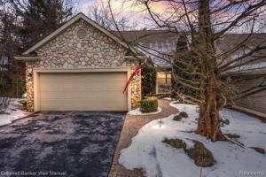 6582 Forest Ridge Court