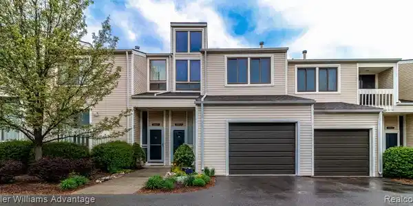 5857 SHORE Court