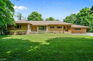 7400 DEER LAKE ROAD