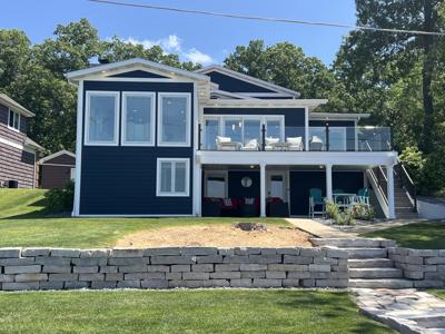 940 E Eagle Lake Drive