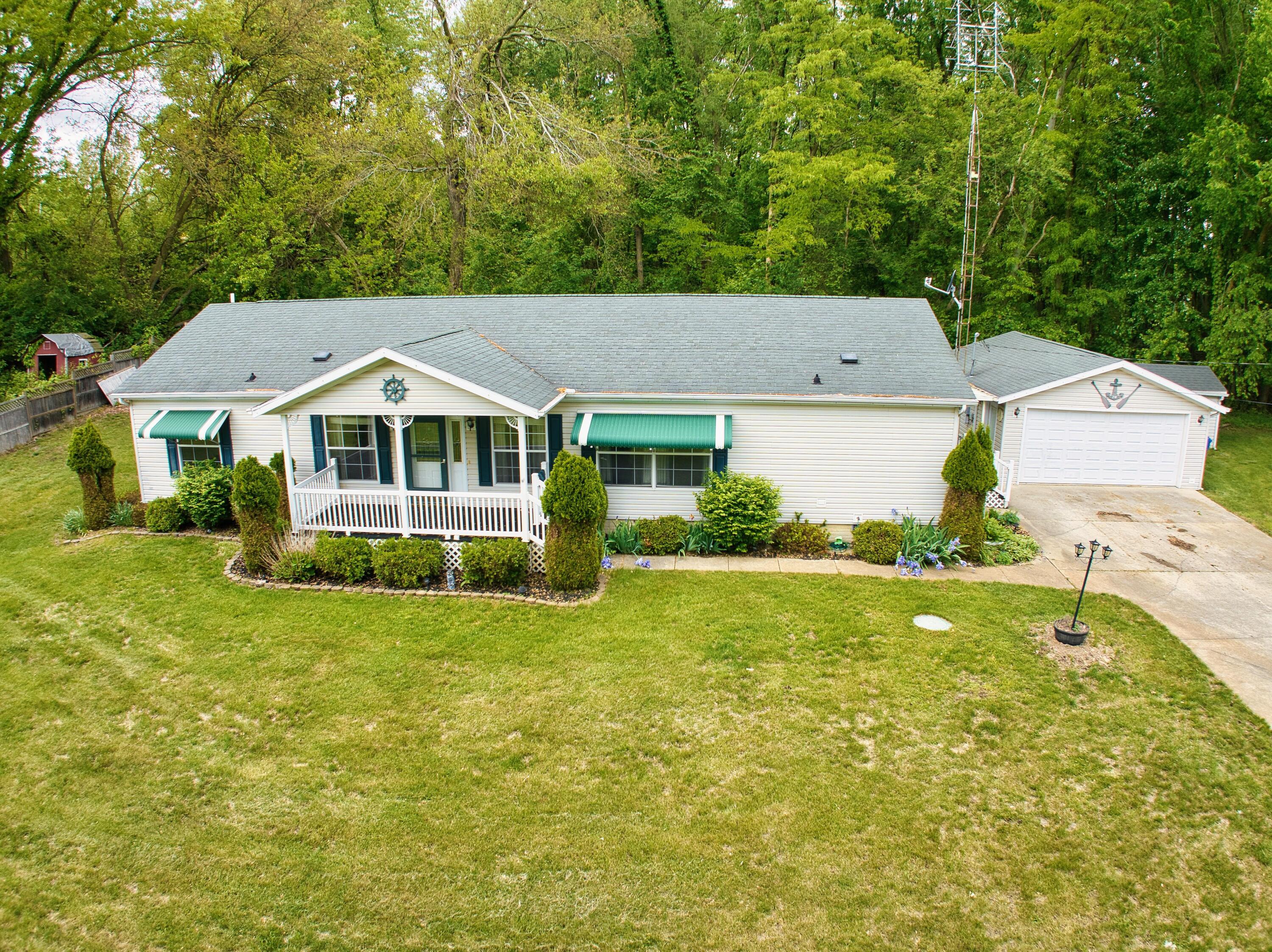 Image 2: 270ESouthernRd_9