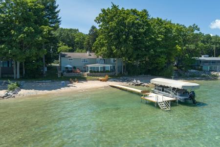 11711 S West Bay Shore Drive