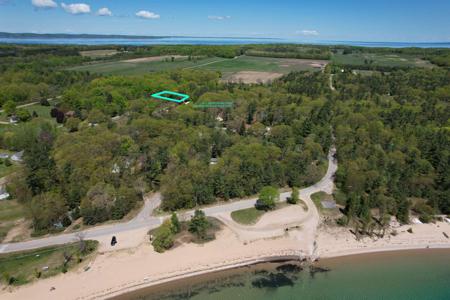 18961 Traverse Street