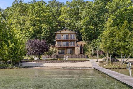 537 Sunkissed Drive