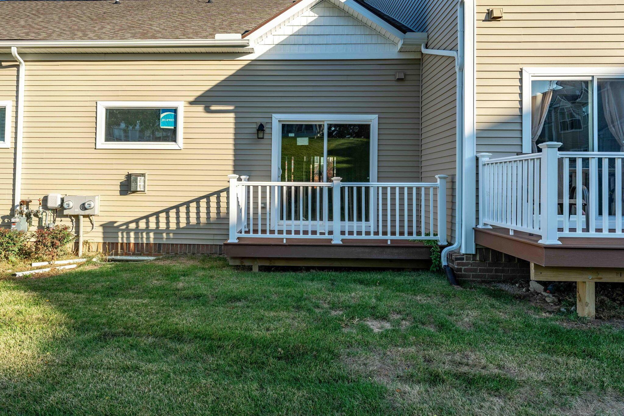 Image 3: 7-web-or-mls-11306 Woodruff Lake Dr Exte