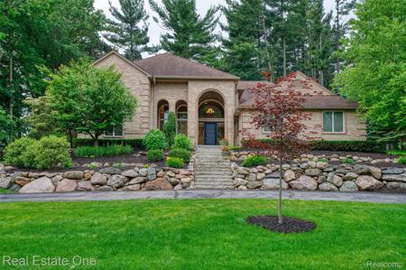 5258 Hidden Pines Drive