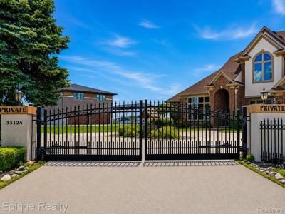33124 N River Road