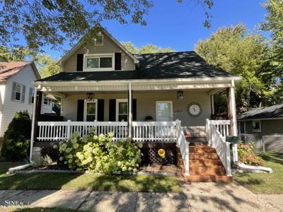 917 St Clair Boulevard