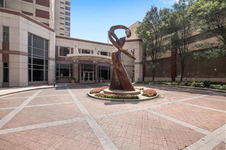 103 Campau Circle