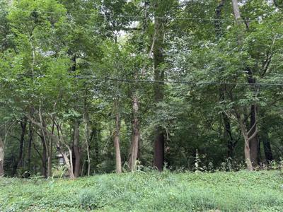 no number E East Court Drive