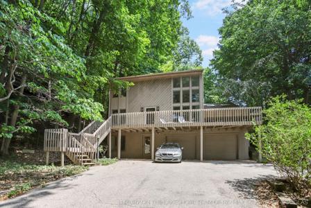 4719 Foxhill Lane