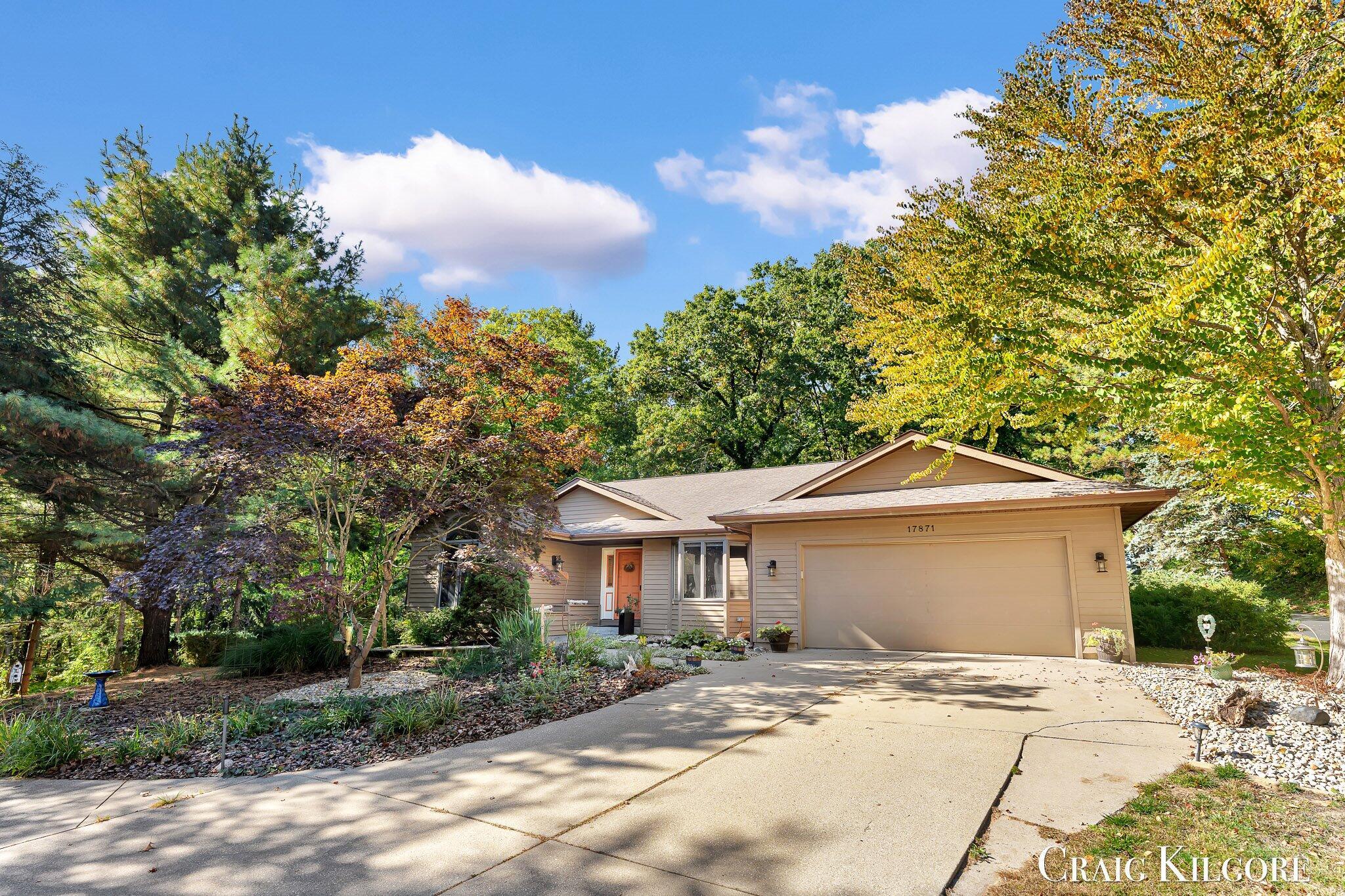 Image 2: 02-KYL00269