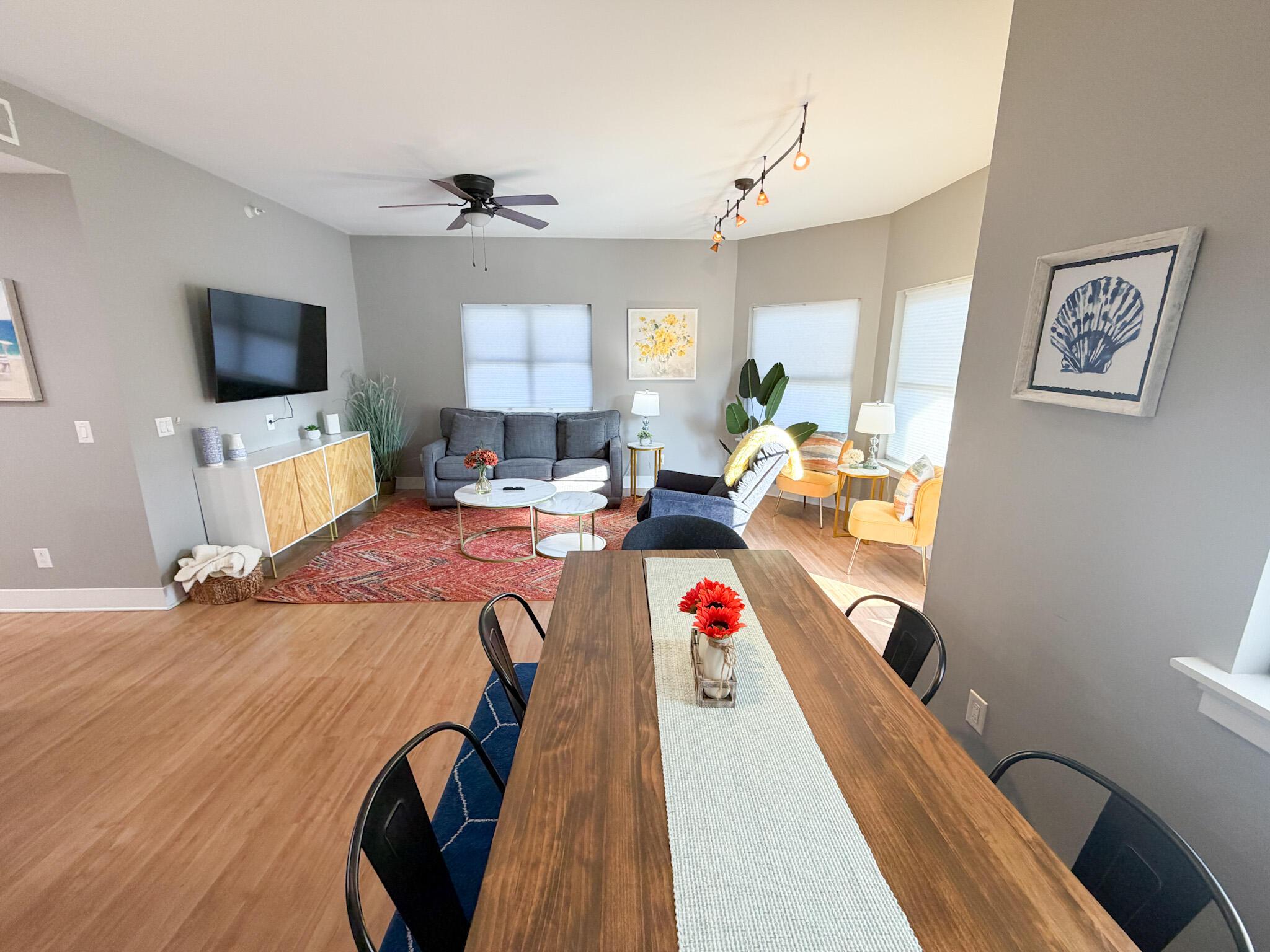 Image 4: Living Space