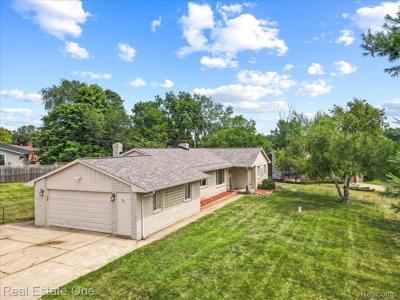 225 Cross Timbers Street