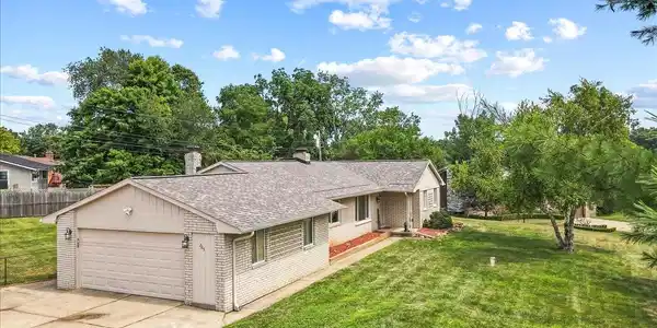 225 Cross Timbers Street