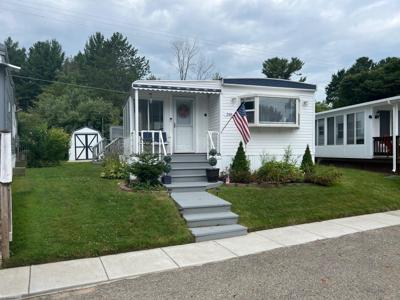 248 Shoreline W Drive