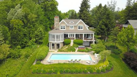 2634 Reeds Lake Court