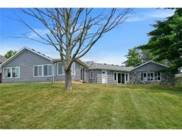 2215 Shankin Drive