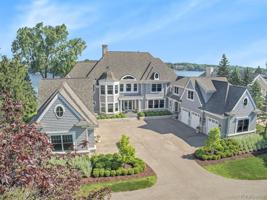 4435 LANDING Drive