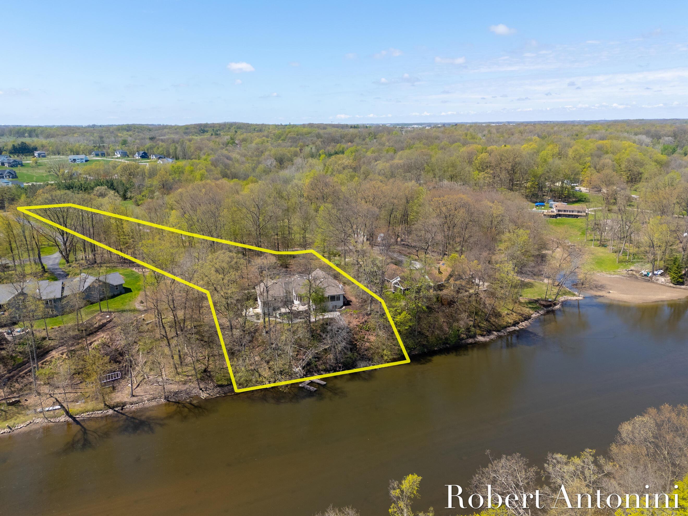 Image 1: 1.9 Acres/144 ft