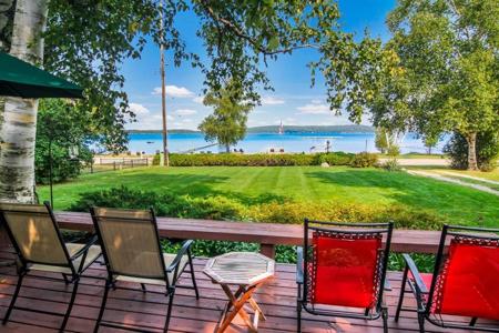 373 E South Shore Drive