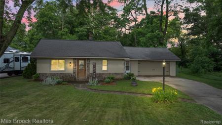 888 Mallock Road