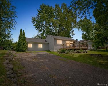 4860 Lindholm Drive