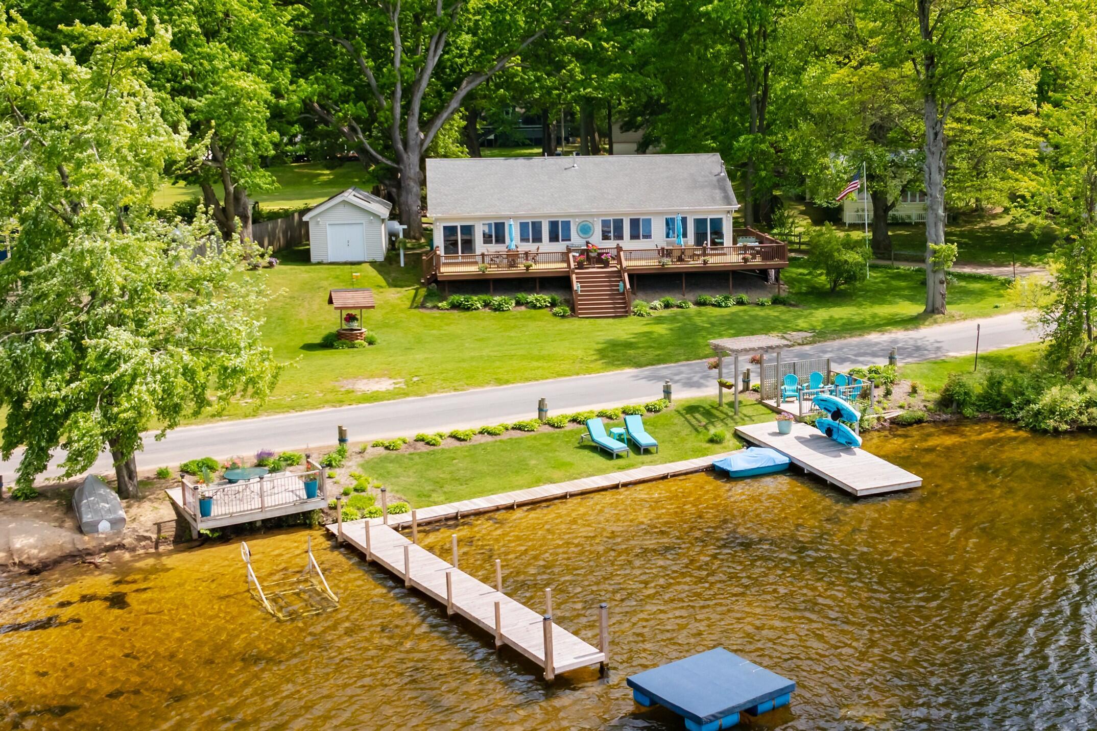 Image 1: 8843 Silver Lake Rd