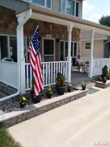 2775 Round Lake Highway