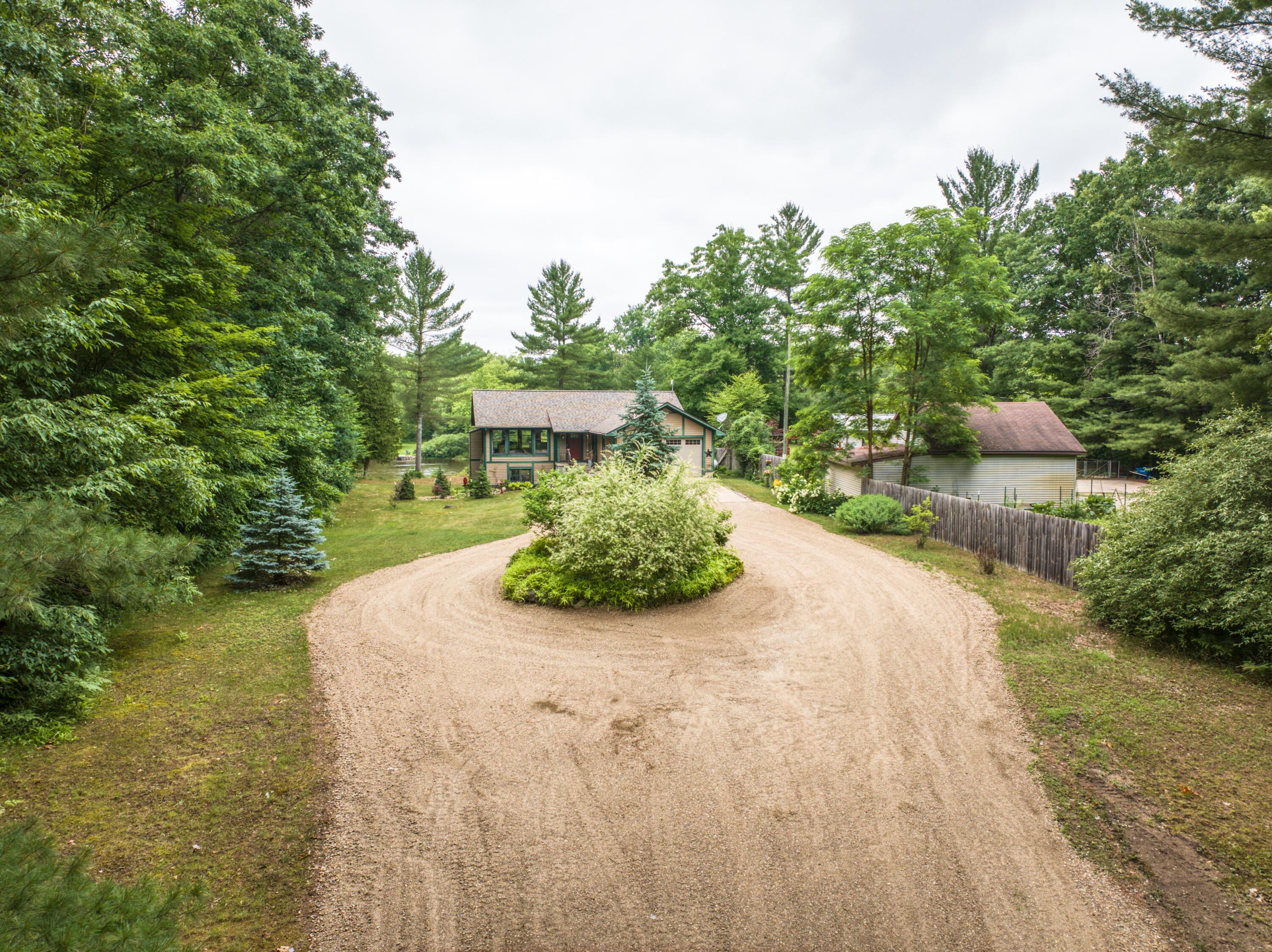 Image 2: DJI_20250620011224_0230_D_42