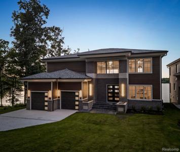 1760 Hamilton Drive