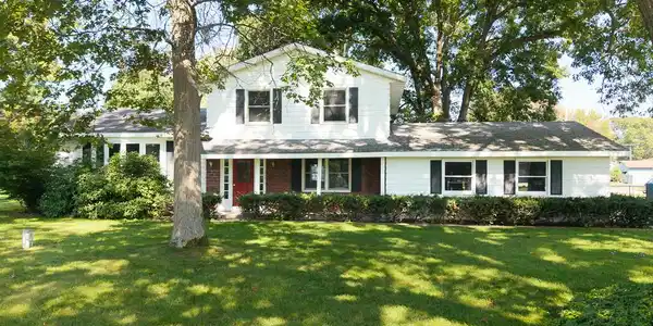 421 W Chadwick Drive