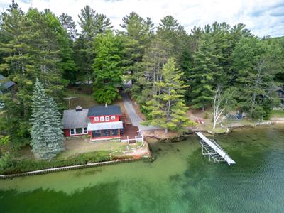 10582 N Twin Lake Road, NE