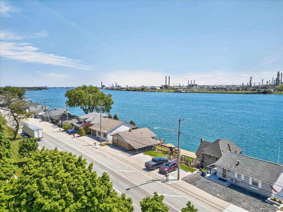 Image 2: St. Clair River