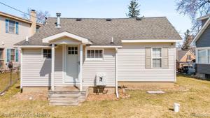 683 KING Circle