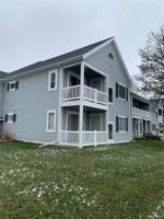 1127 S LAKE DR UNIT 100