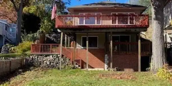 533 BELLEVUE