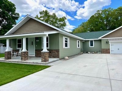 2985 Middle Lake Road