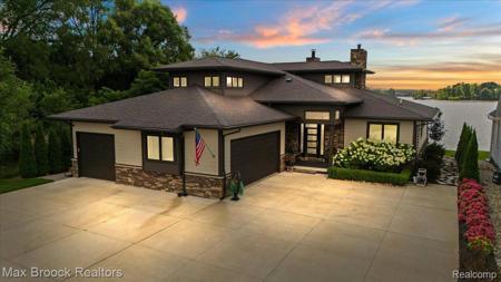 8184 Woodland Shore Drive