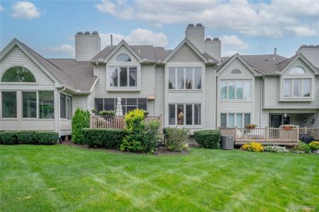 4589 Glen Eagles Drive