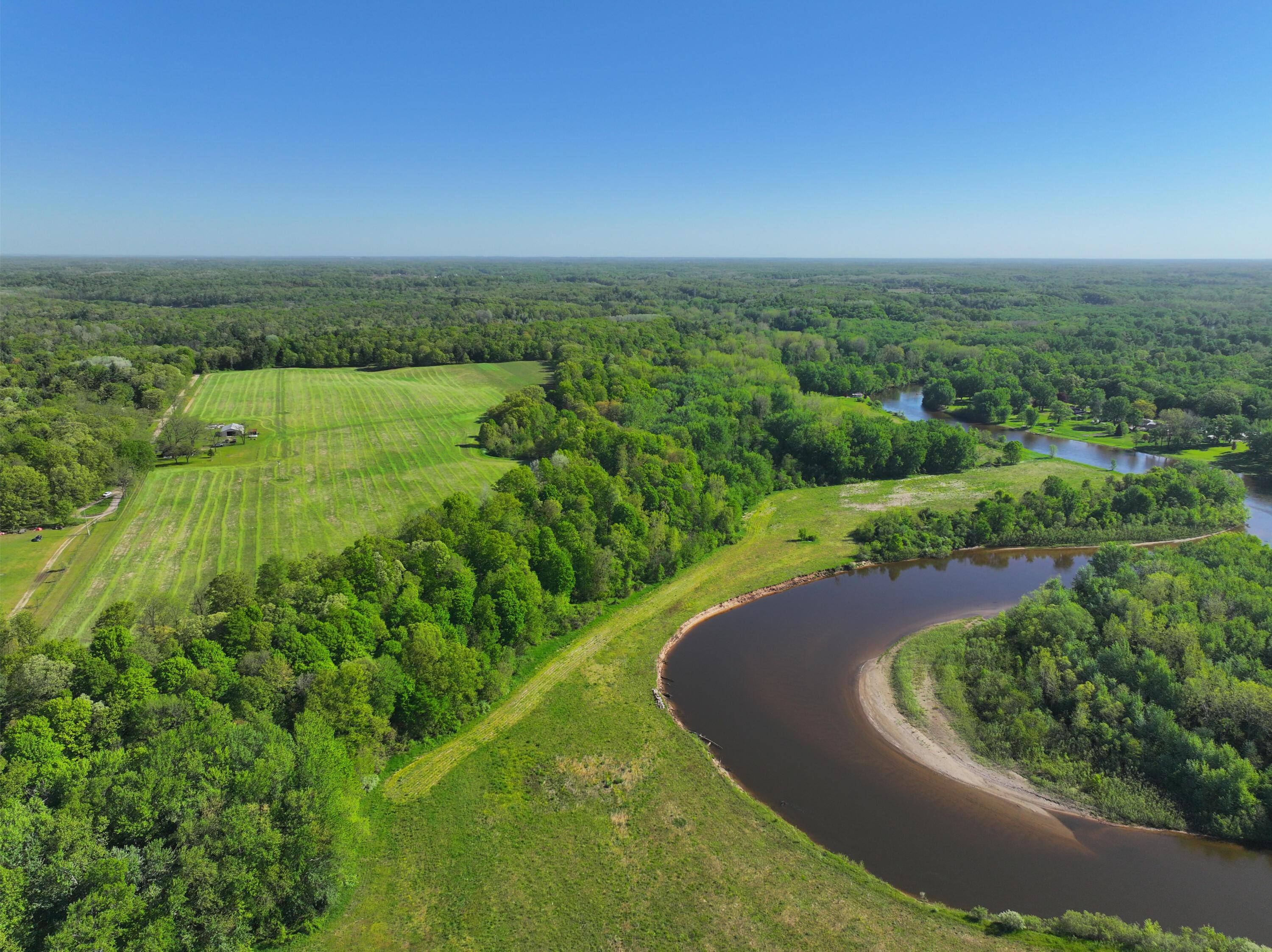 Image 4: DJI_20250516100711_0383_D