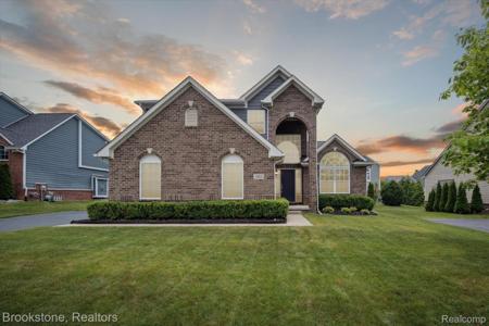 7422 S Village Drive