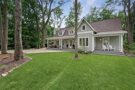 9948 Cottage Lane