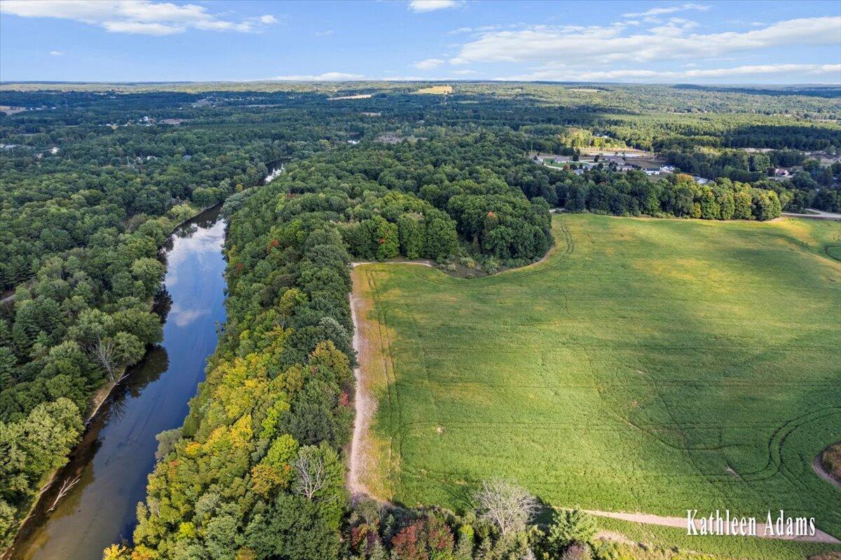 Image 4: 4 Property View and River