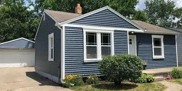 5552 Aylesbury Drive
