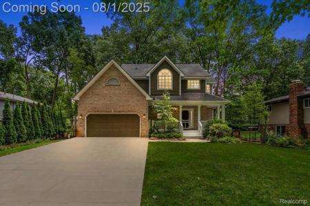 2475 Horace Street