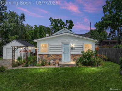 3932 Oak Knoll Road