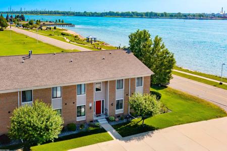 1660 River Road