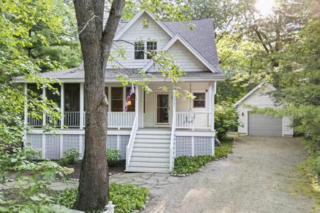 18581 Brook Hollow