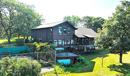 1084 Clubhouse Drive